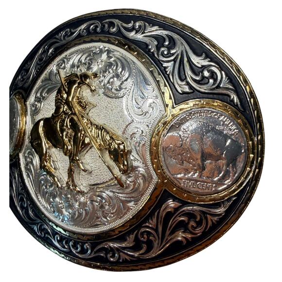 Montana Silversmiths Silver Plated Belt Buckle End of Trail Indian 1937 Buffalo - Picture 3 of 4